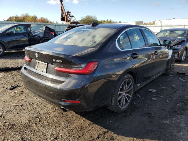 3MW5R7J02M8C07887 - 2021 BMW 330XI BLACK photo 4