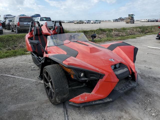 57XAAPFA4F5102222 - 2015 POLARIS SLINGSHOT RED photo 1