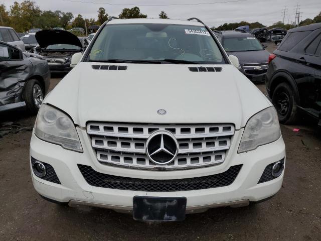 4JGBB8GB2BA683353 - 2011 MERCEDES-BENZ ML 350 4MA WHITE photo 9