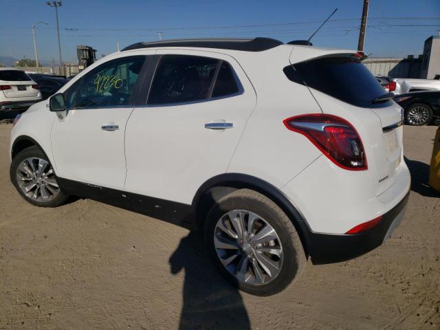 KL4CJASB7JB615918 - 2018 BUICK ENCORE PRE WHITE photo 2