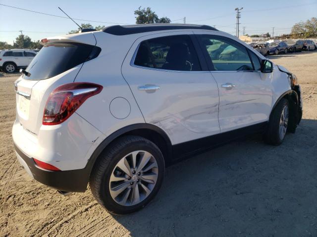 KL4CJASB7JB615918 - 2018 BUICK ENCORE PRE WHITE photo 3