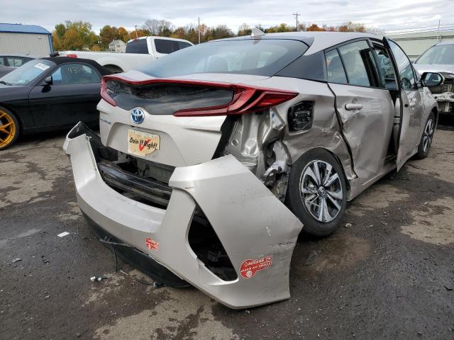 JTDKARFP2H3067725 - 2017 TOYOTA PRIUS PRIM 银色 照片 4