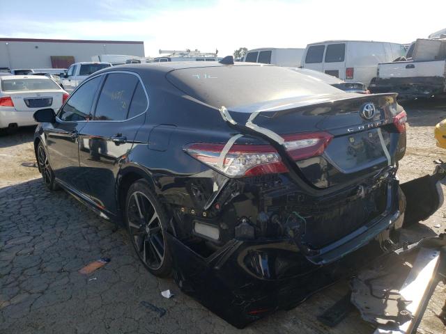 4T1BZ1HK7JU009598 - 2018 TOYOTA CAMRY XSE BLACK photo 3