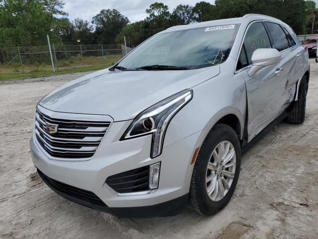 1GYKNARS2HZ220312 - 2017 CADILLAC XT5 SILVER photo 2