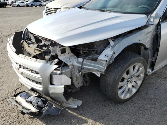 1G11D5RR0DF104880 - 2013 CHEVROLET MALIBU 1LT 银色 照片 9