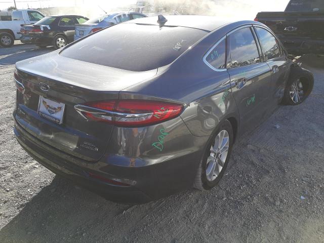 3FA6P0MU3KR119155 - 2019 FORD FUSION SEL GRAY photo 4