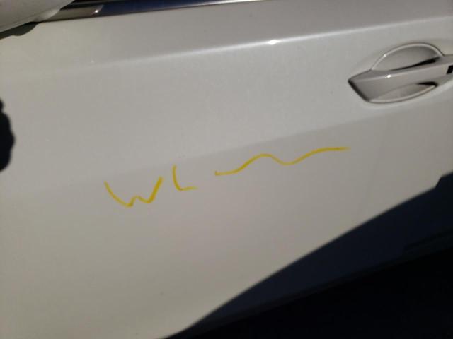 JH4KC1F91HC000156 - 2017 ACURA RLX ADVANC WHITE photo 9