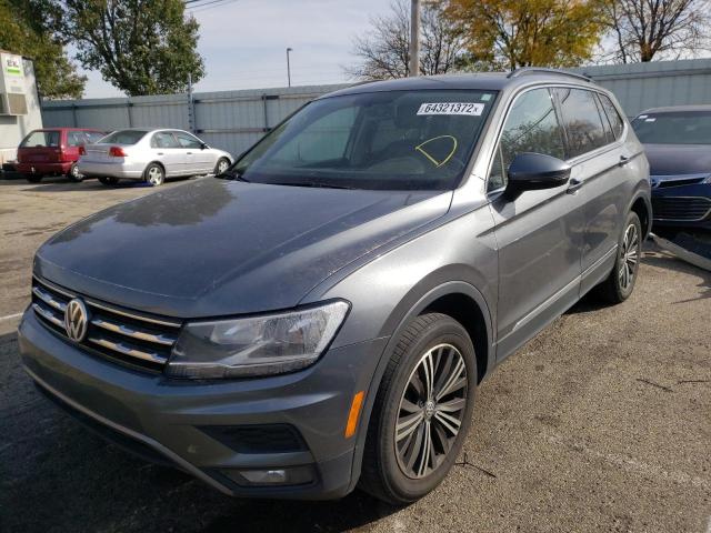 3VV2B7AX8JM036008 - 2018 VOLKSWAGEN TIGUAN SE GRAY photo 2