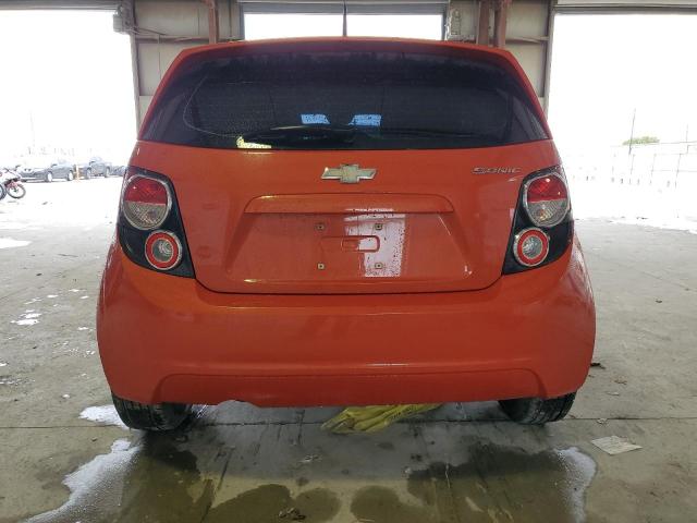 1G1JA6SHXD4157985 - 2013 CHEVROLET SONIC LS ORANGE photo 6