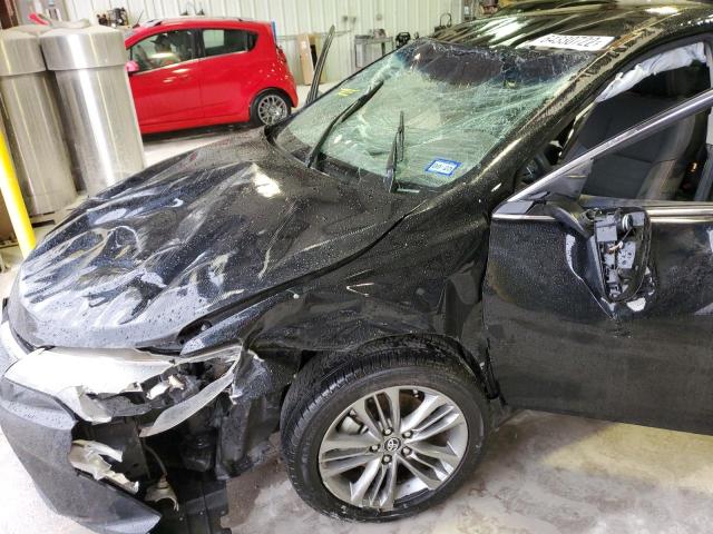 4T1BF1FK4HU305359 - 2017 TOYOTA CAMRY LE 黑色 照片 9