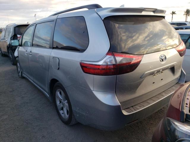 5TDKZ3DC7LS061383 - 2020 TOYOTA SIENNA LE SILVER photo 3