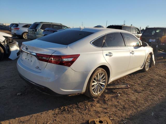 4T1BD1EB9JU060104 - 2018 TOYOTA AVALON HYB WHITE photo 4