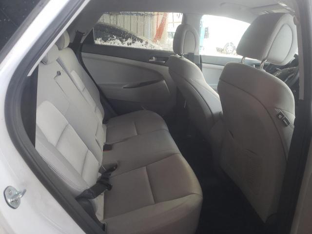 KM8J3CA45JU836536 - 2018 HYUNDAI TUCSON SEL WHITE photo 6