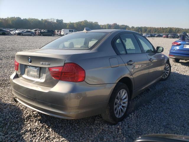 WBAPH77539NL82216 - 2009 BMW 28I BEIGE photo 4