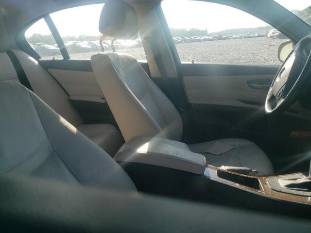 WBAPH77539NL82216 - 2009 BMW 28I BEIGE photo 5