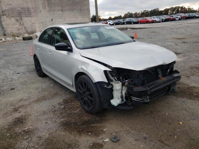 3VW2K7AJ4CM345744 - 2012 VOLKSWAGEN JETTA BASE SILVER photo 1