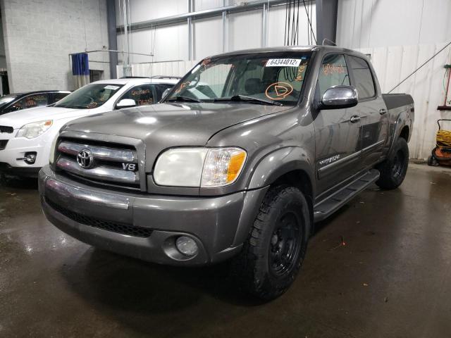 5TBDT441X6S551389 - 2006 TOYOTA TUNDRA DOU GRAY photo 2