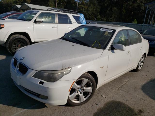 WBANV93518CZ67601 - 2008 BMW 535XI WHITE photo 2