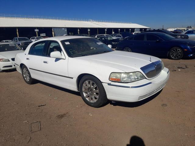 2LNHM82V99X635680 - 2009 LINCOLN TOWN CAR S WHITE photo 1