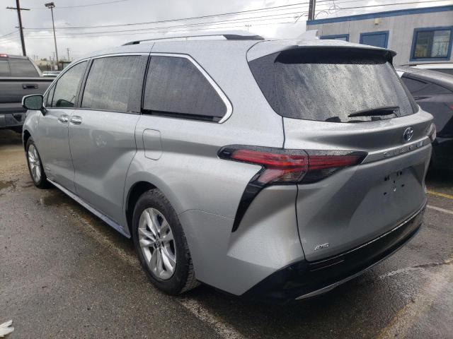 5TDZSKFC6MS003213 - 2021 TOYOTA SIENNA LIM SILVER photo 3