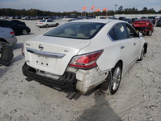 1N4AL3AP1FC130052 - 2015 NISSAN ALTIMA SL WHITE photo 4