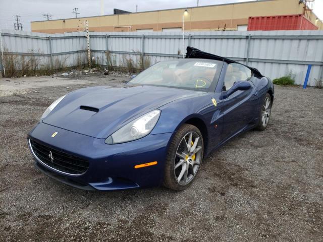 ZFF65TJA1E0203184 - 2014 FERRARI CALIFORNIA BLUE photo 2