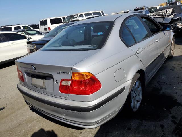 WBAAV33441FU81159 - 2001 BMW 3 SERIES WHITE photo 4