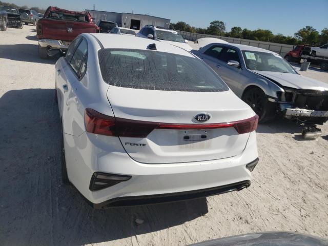 3KPF24AD6LE148663 - 2020 KIA FORTE FE WHITE photo 6