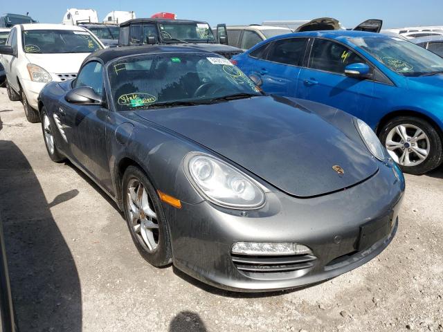 WP0CA29809S710094 - 2009 PORSCHE BOXSTER GRAY photo 1