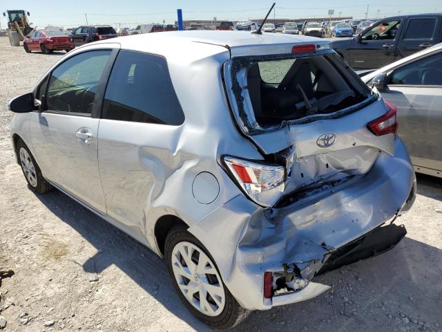 VNKJTUD3XJA097010 - 2018 TOYOTA YARIS L SILVER photo 3