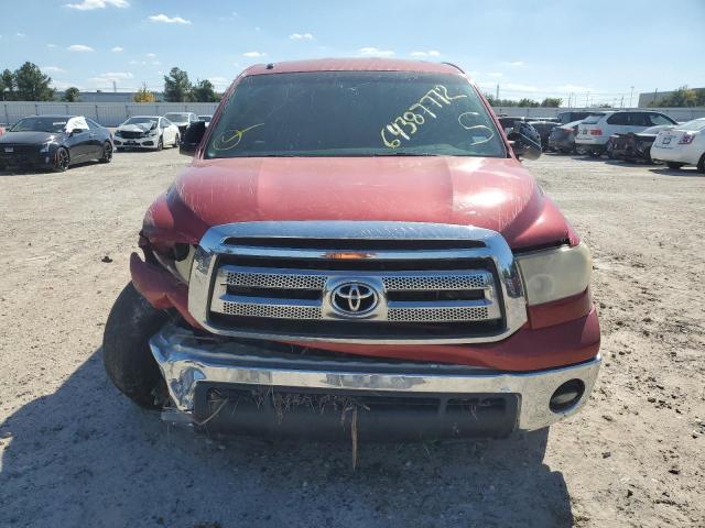 5TFRM5F16BX029599 - 2011 TOYOTA TUNDRA DOU RED photo 9