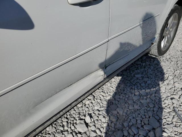 1G1ZH57B09F132845 - 2009 CHEVROLET MALIBU 1LT Weiß Foto 9