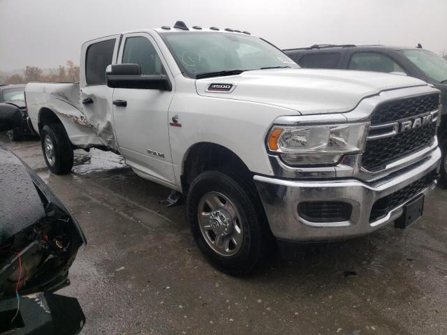 3C63R3GL7LG176944 - 2020 RAM 3500 TRADE WHITE photo 1