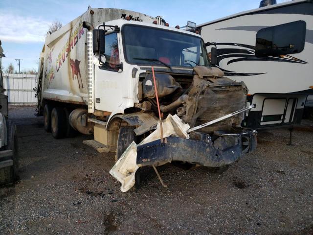 4V5KC9UE03N343294 - 2003 VOLVO VHD WHITE photo 9