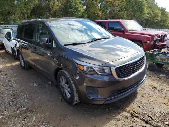 KNDMB5C10F6022387 - 2015 KIA SEDONA LX GRAY photo 1