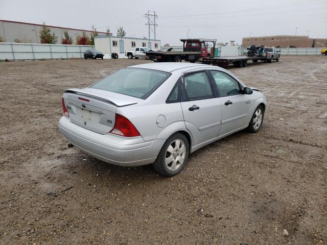 1FAFP38342W335452 - 2002 FORD FOCUS ZTS SILVER photo 4