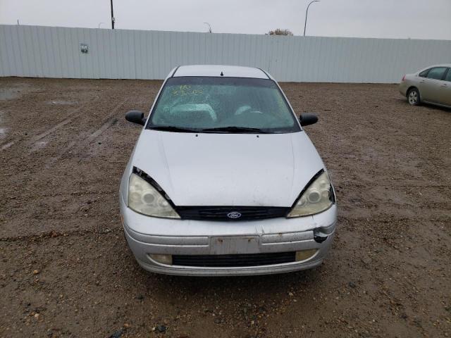 1FAFP38342W335452 - 2002 FORD FOCUS ZTS SILVER photo 9