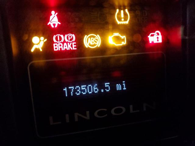 5LMFU28598LJ20344 - 2008 LINCOLN NAVIGATOR შავი ფოტო 8