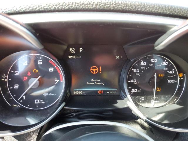 ZARFAEDN9H7550025 - 2017 ALFA ROMEO GIULIA Q4 红色 照片 8