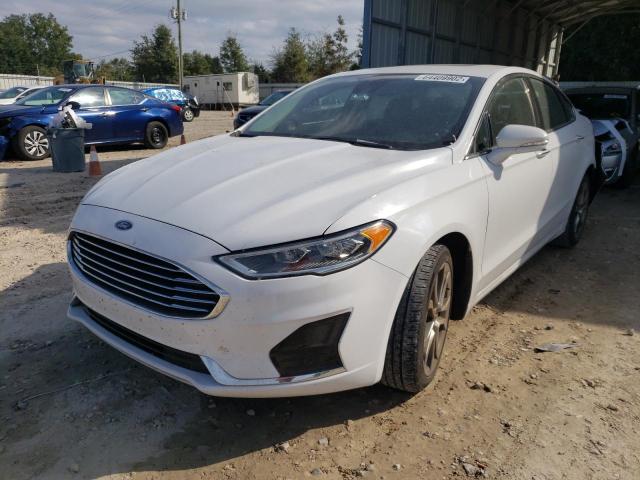 3FA6P0CDXKR138965 - 2019 FORD FUSION SEL WHITE photo 2