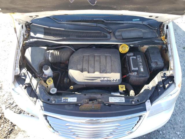 2C4RC1BGXFR662875 - 2015 CHRYSLER TOWN & COU WHITE photo 7