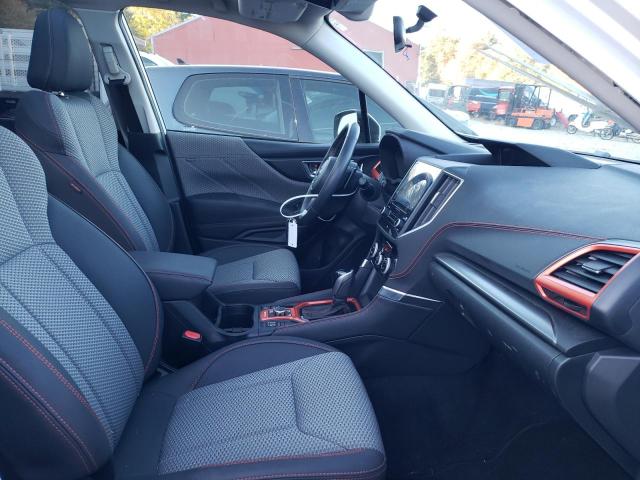 JF2SKAPC8KH537553 - 2019 SUBARU FORESTER S WHITE photo 5