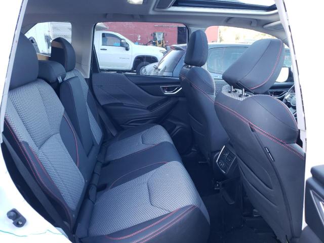 JF2SKAPC8KH537553 - 2019 SUBARU FORESTER S WHITE photo 6