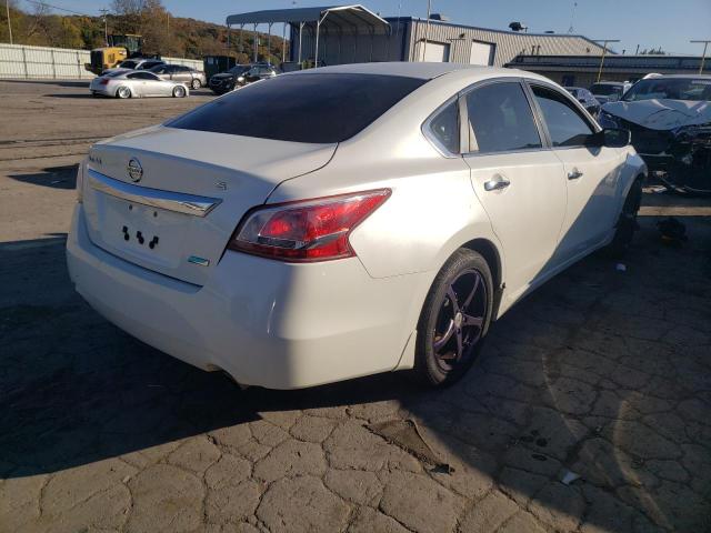 1N4AL3AP4DC218624 - 2013 NISSAN ALTIMA 2.5 WHITE photo 4