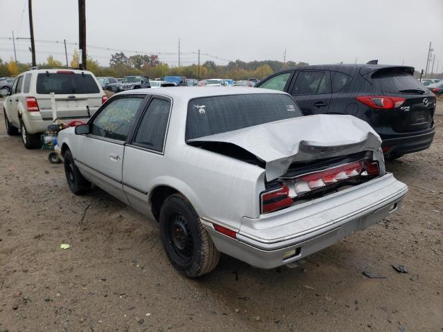 1G4NJ14U5JM005562 - 1988 BUICK SKYLARK CU SILVER photo 3