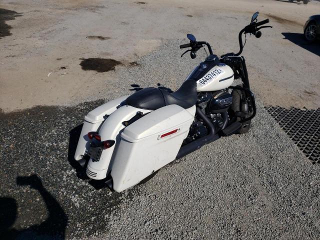 1HD1KVP15KB613182 - 2019 HARLEY-DAVIDSON FLHRXS WHITE photo 4