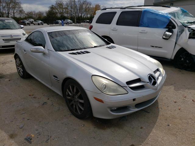 WDBWK56F15F067898 - 2005 MERCEDES-BENZ SLK 350 SILVER photo 1