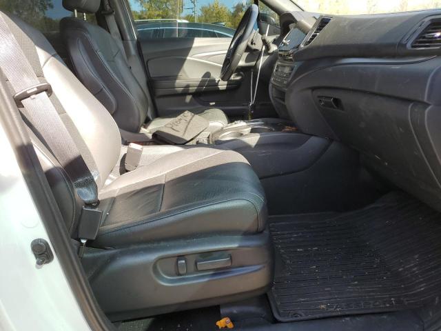 5FNYF8H56MB011561 - 2021 HONDA PASSPORT E 白色 照片 5