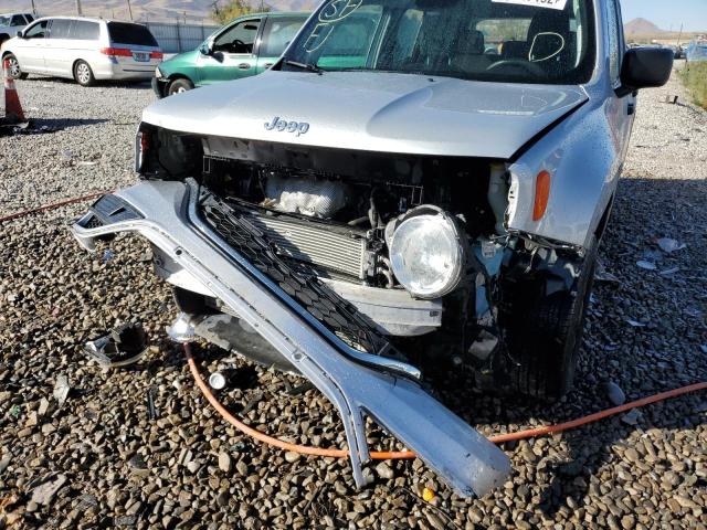 ZACCJBAB4JPH45819 - 2018 JEEP RENEGADE S SILVER photo 9