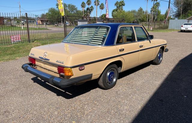 11511412044514 - 1976 MERCEDES-BENZ 300D BEIGE photo 4